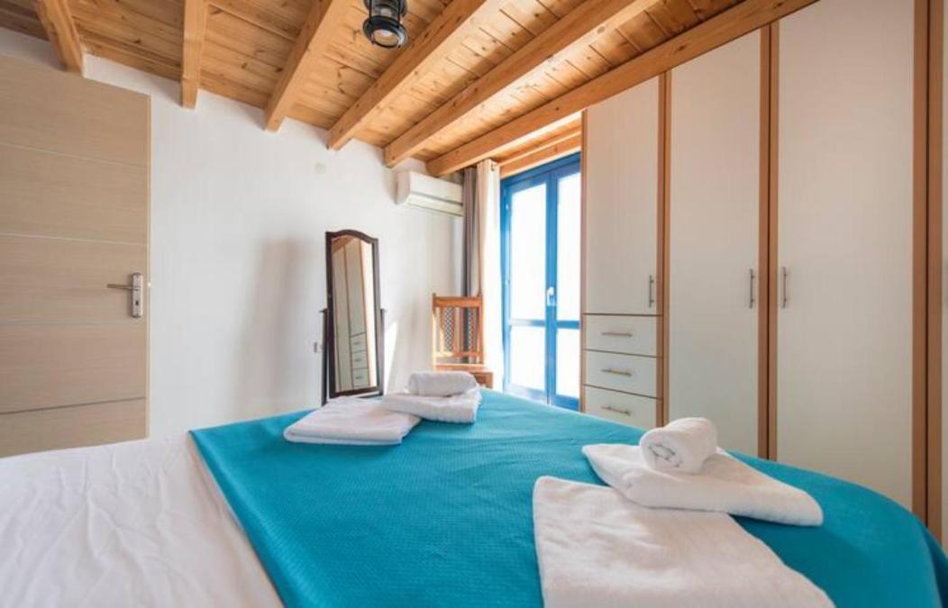 Santorini Traditional Suites Вотон Экстерьер фото